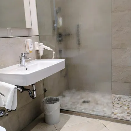 Germania Hotel 3*